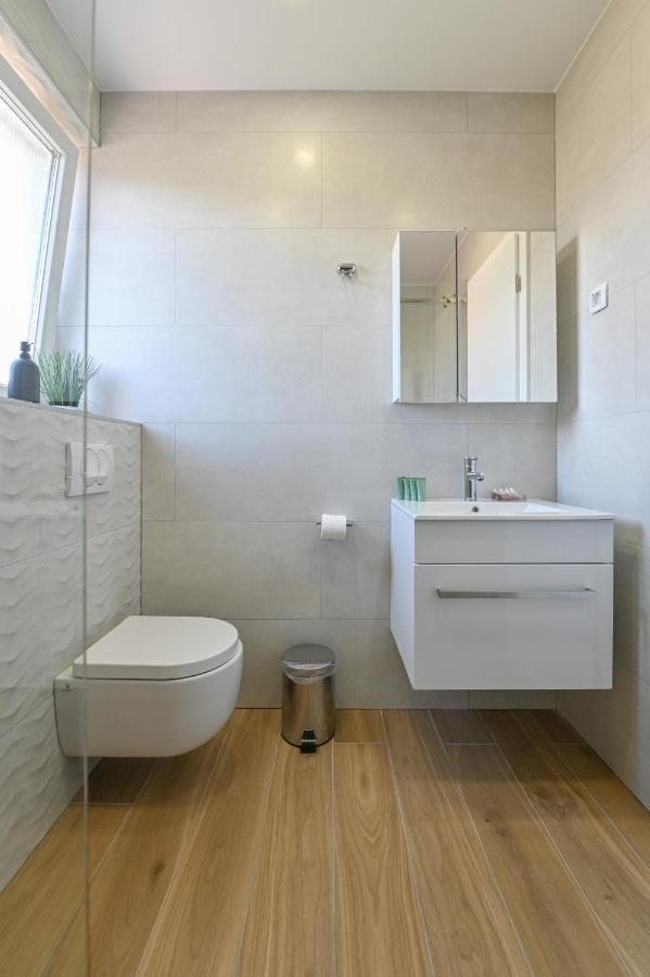 Pansion Comfort Lepar Novalja Exterior photo